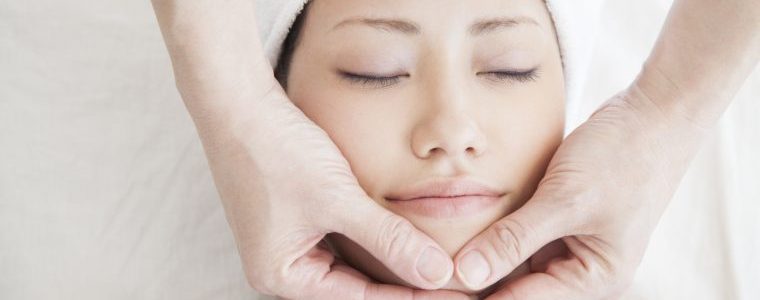 顔がたるんでしまう原理とは？たるみが起こる仕組みとたるまないために必要なことを解説